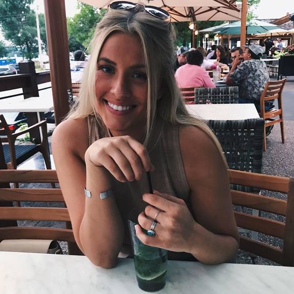 Meet your Posher, Sara - Picture 1 of 1